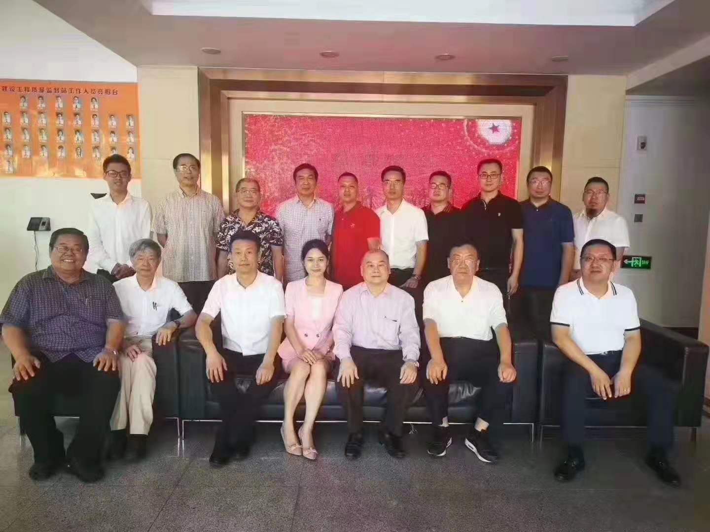 新加坡建设局国际开发司司长许麟济 浙江省住建厅原厅长段苏明 温州绿促会会长张武一行——接洽第四代住房国际推介的事业
